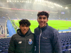 Estádio do Dragāo
https://en.wikipedia.org/wiki/Est%C3%A1dio_do_Drag%C3%A3o