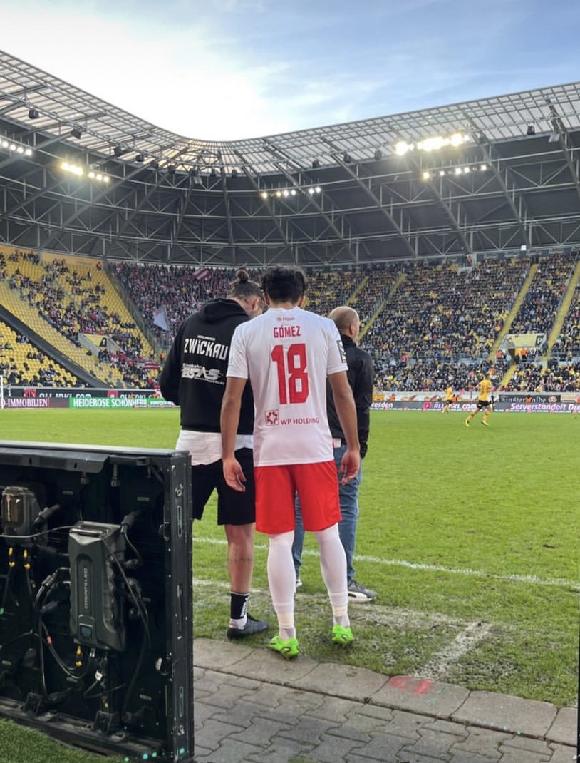 Subbing strategies in football